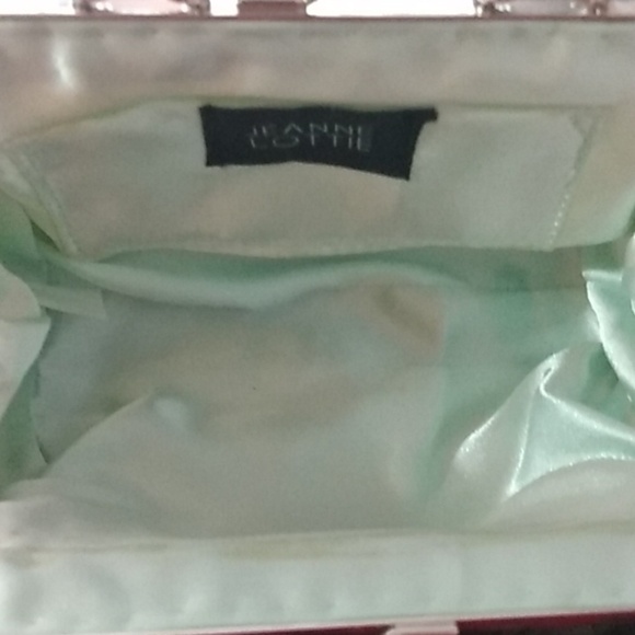 Jeanne Lottie Vintage beaded handbag soft light green 6.5" wide 4"deep - Picture 7 of 7